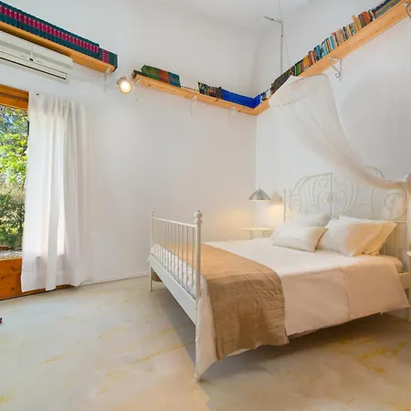 Ergon Hestia - Architectural With Pool Villa