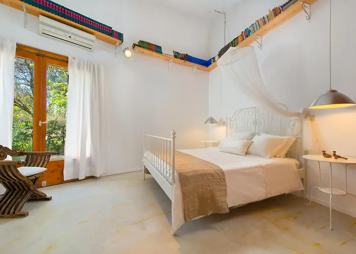 Ixia Villa